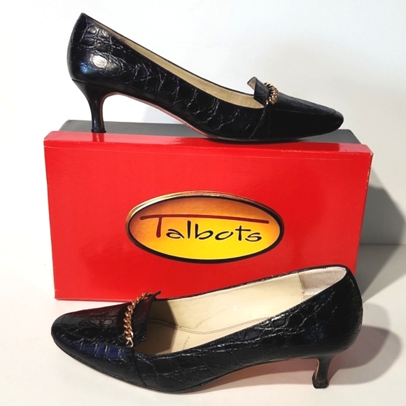 Talbots Black Leather Croc Embossed Gold Chain Detail Heels Size 8 W - Picture 13 of 13